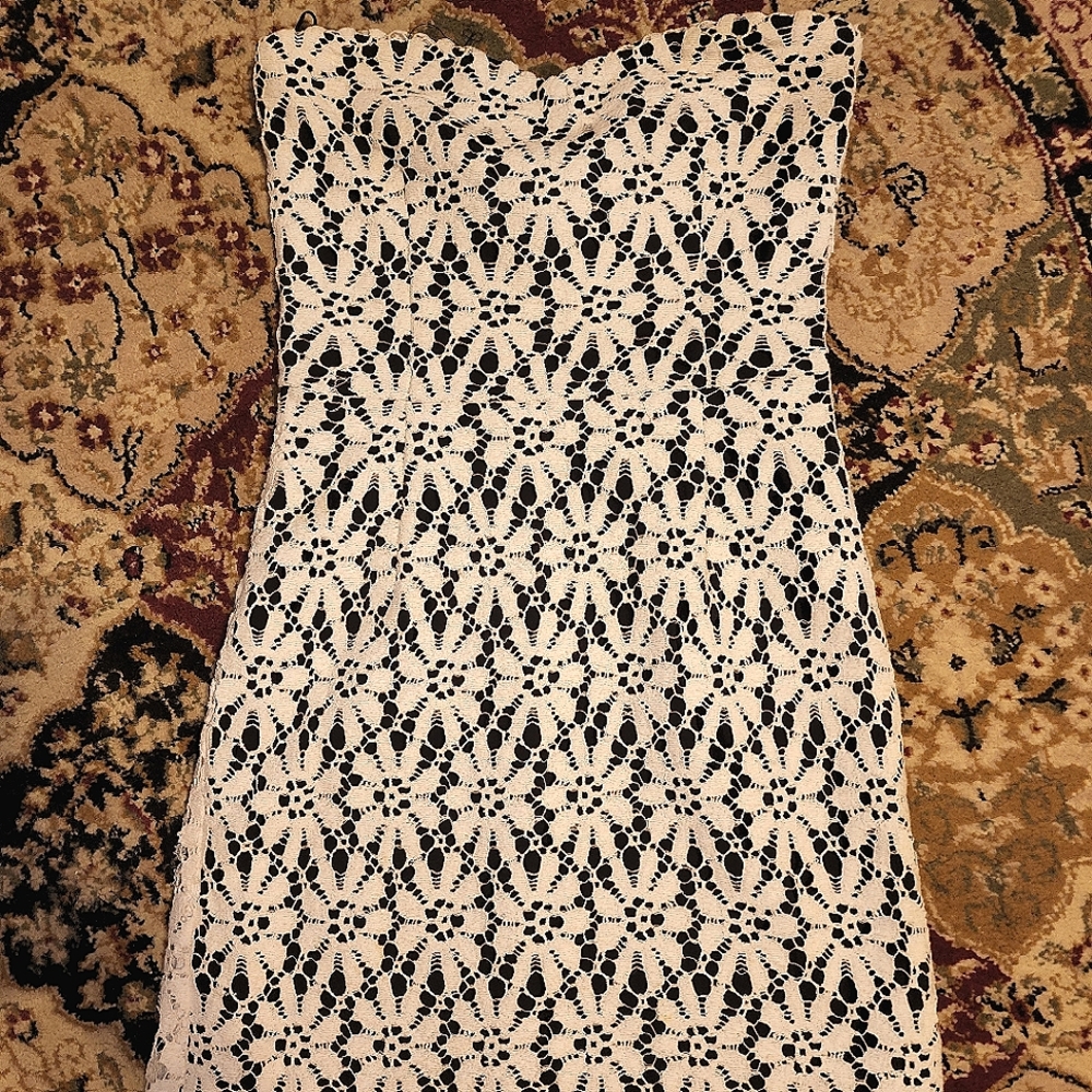 AQUA white lace strapless dress